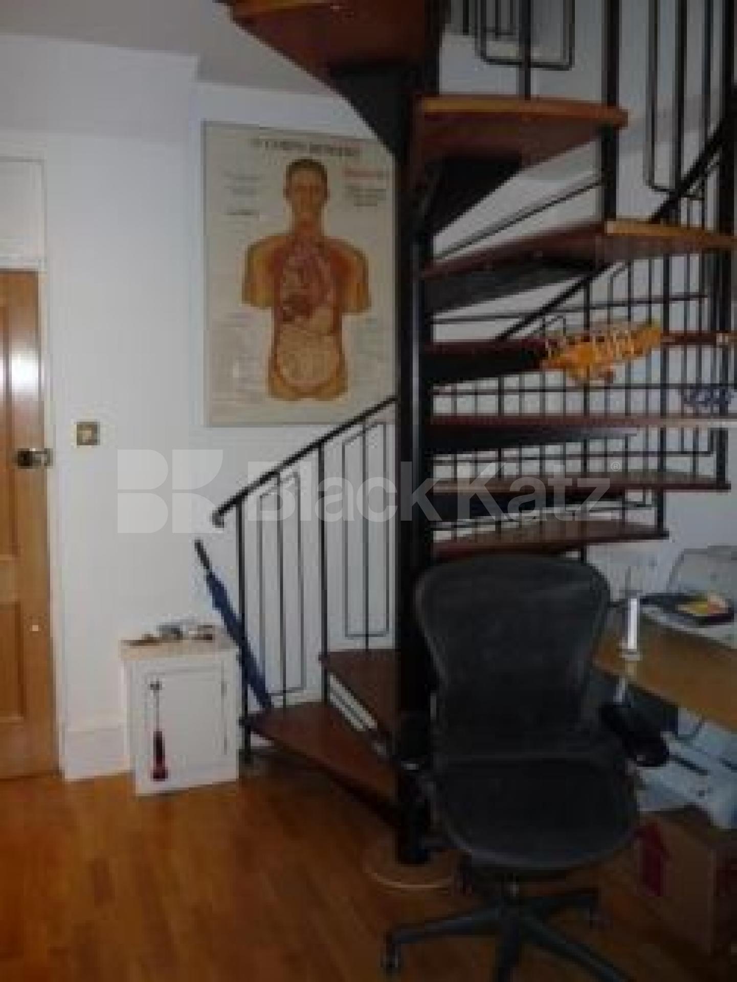 			LET, 3 Bedroom, 1 bath, 1 reception Serviced Apartments			 Princess Park Manor, Frien Barnet N11